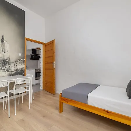 Daire 3-bedroom - 51 Dietla Street